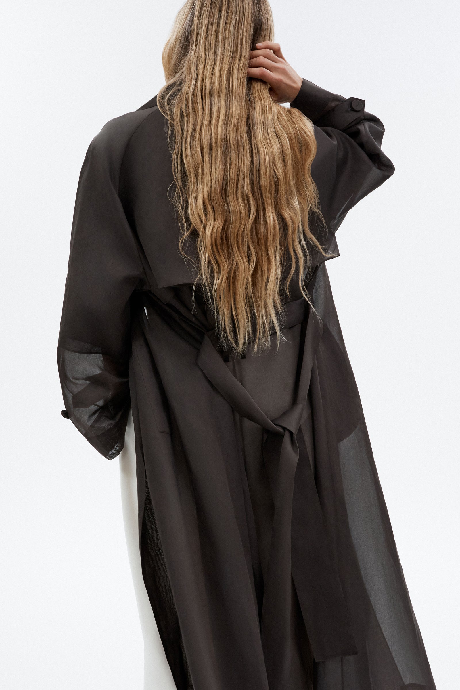 Pre-Fall 2025 - Model Image 15