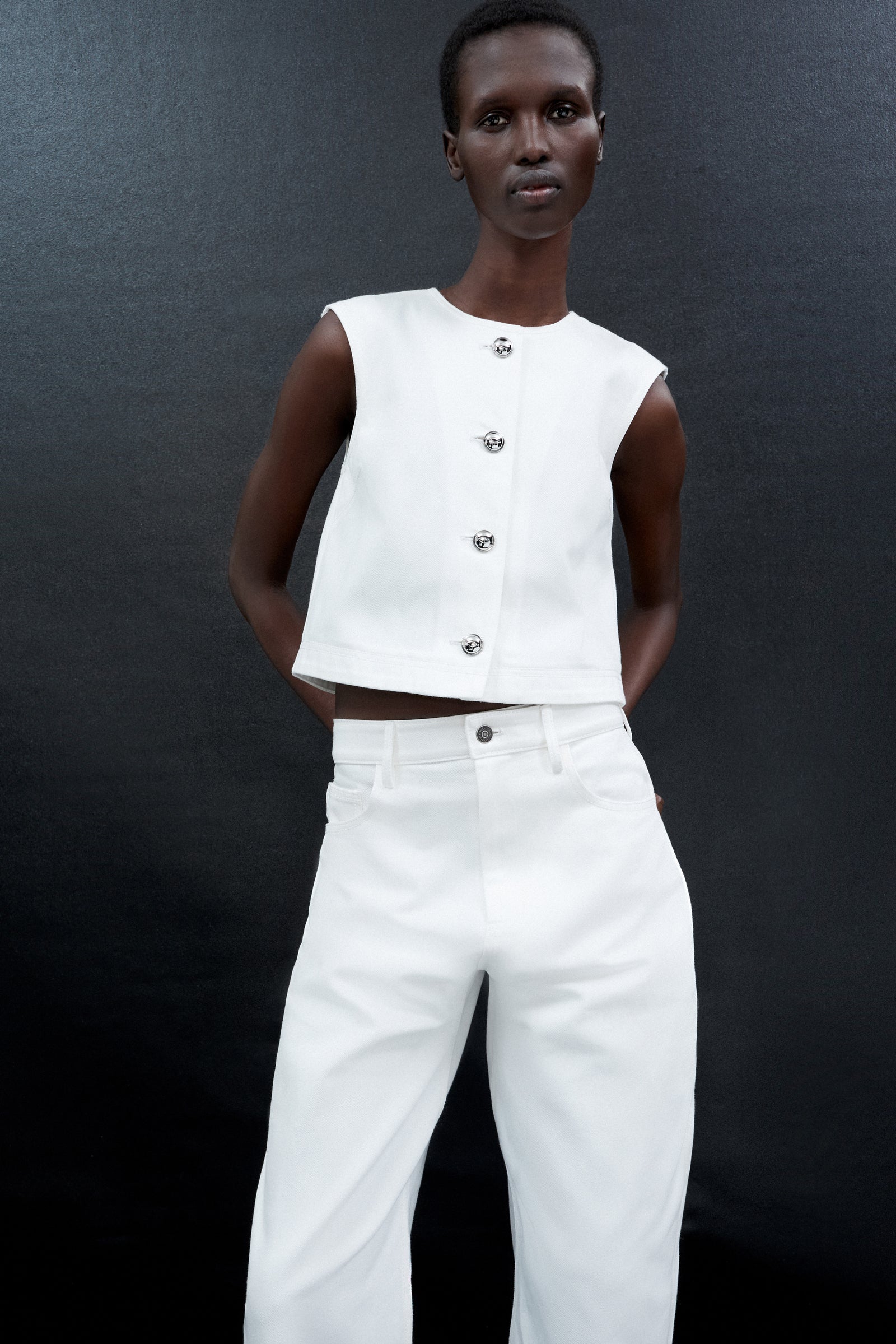Pre-Fall 2025 - Model Image 50