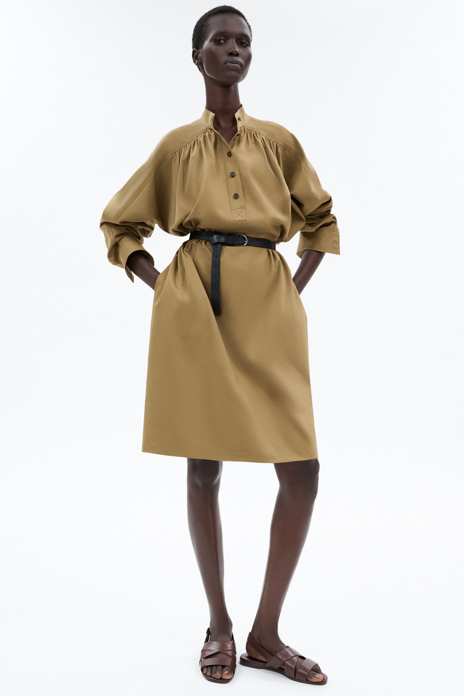 Pre-Fall 2025 - Model Image 11