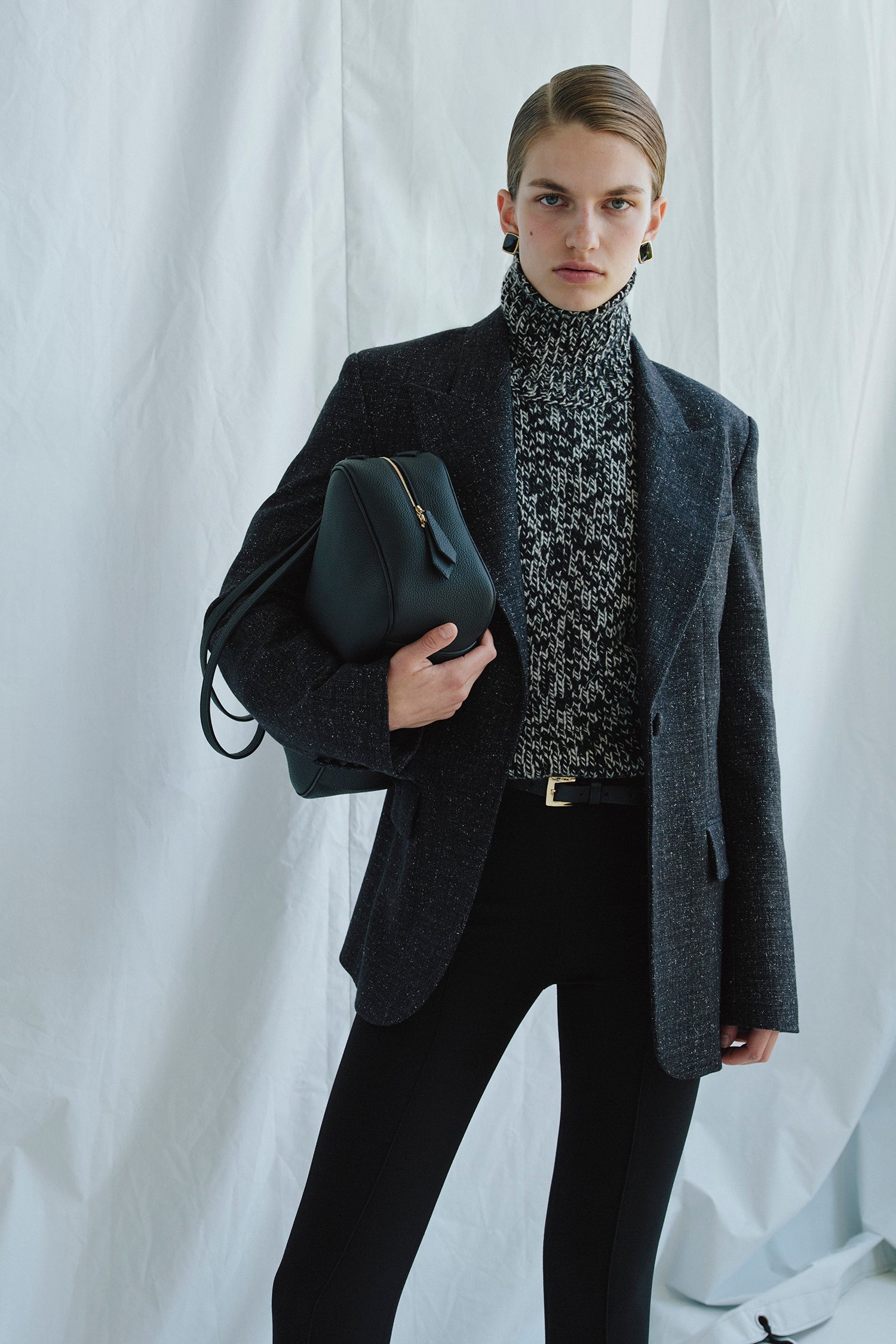 Resort 2027 - Model Image 13