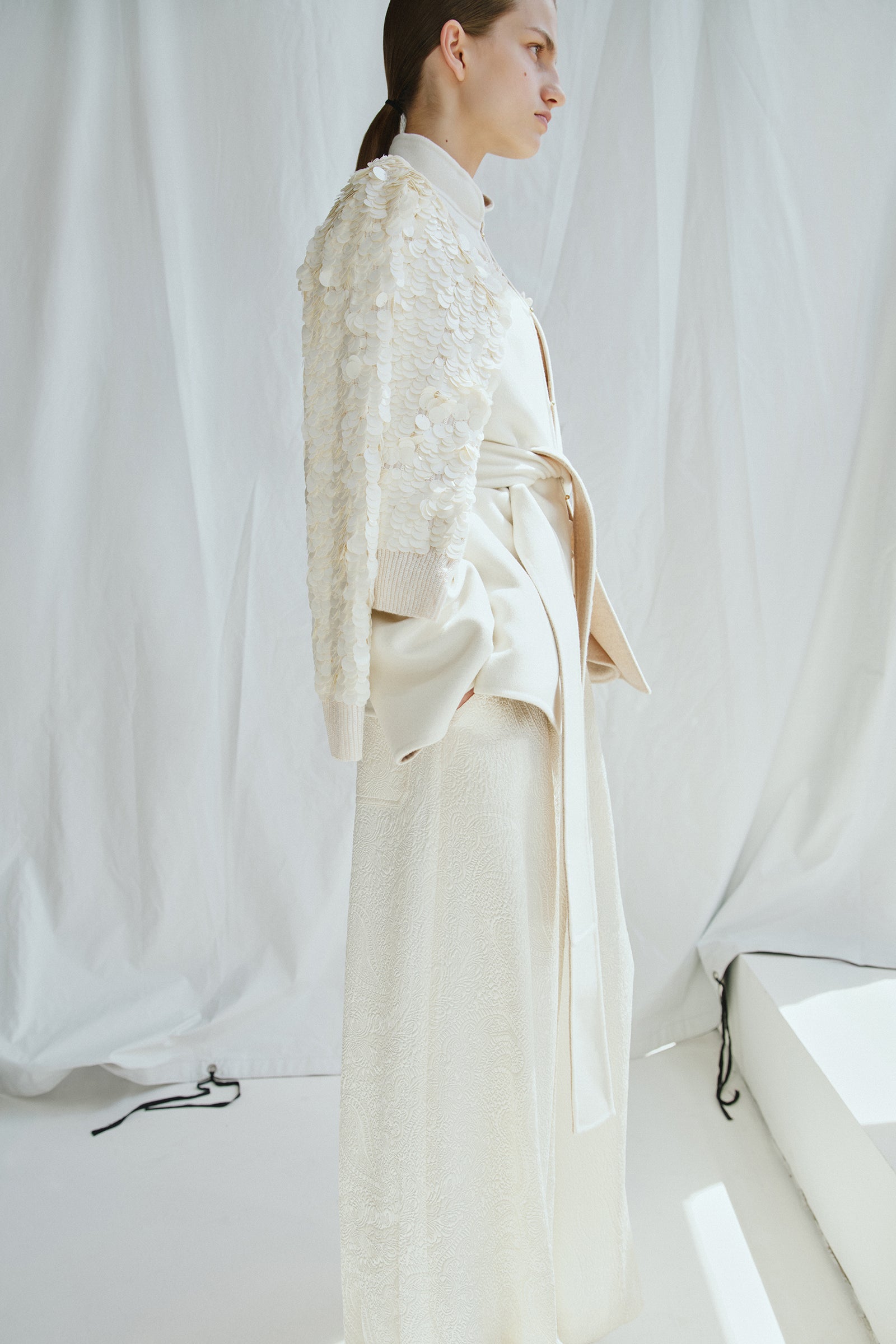 Resort 2027 - Model Image 21