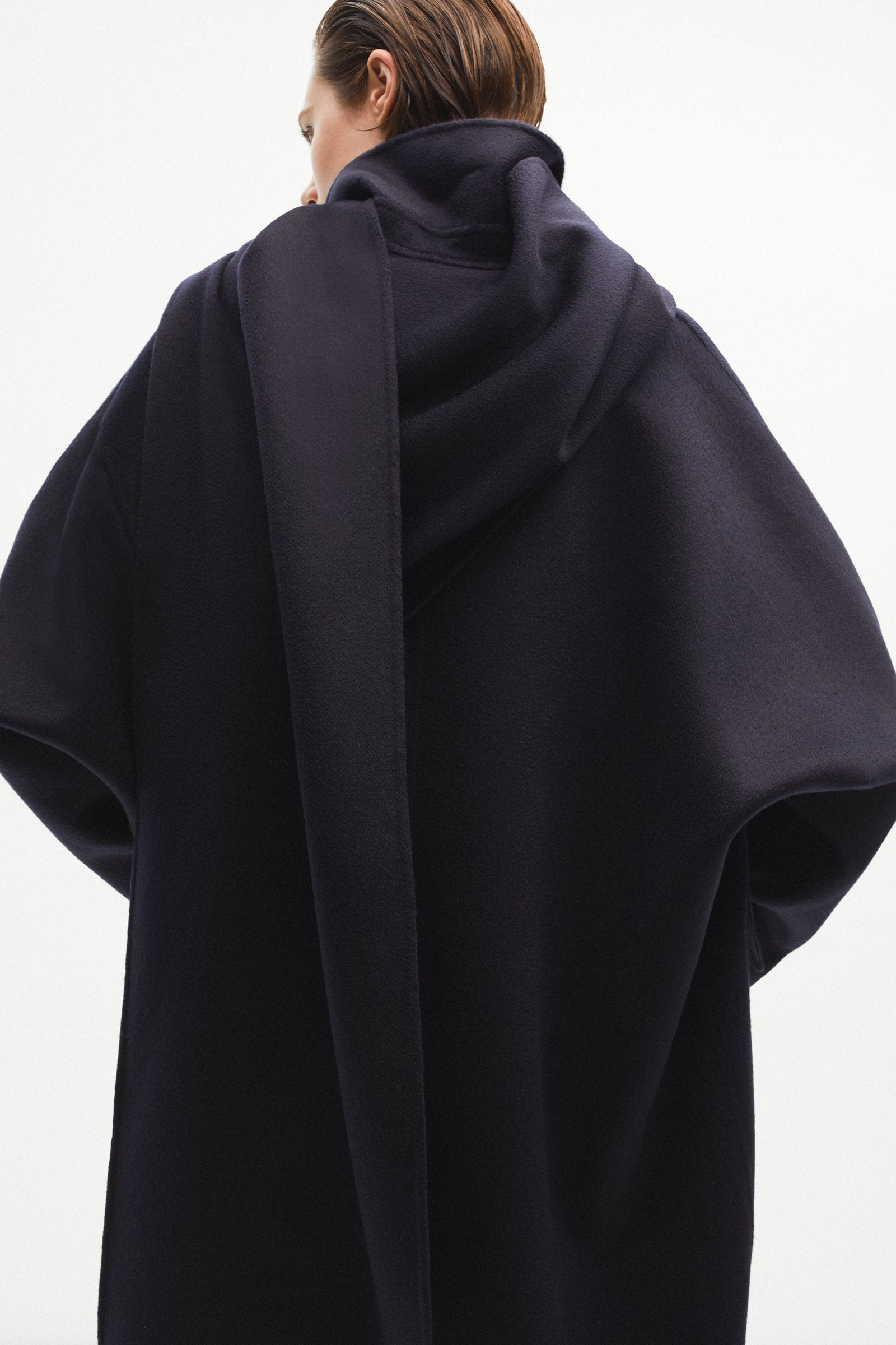 Resort 2025 - Model Image 9