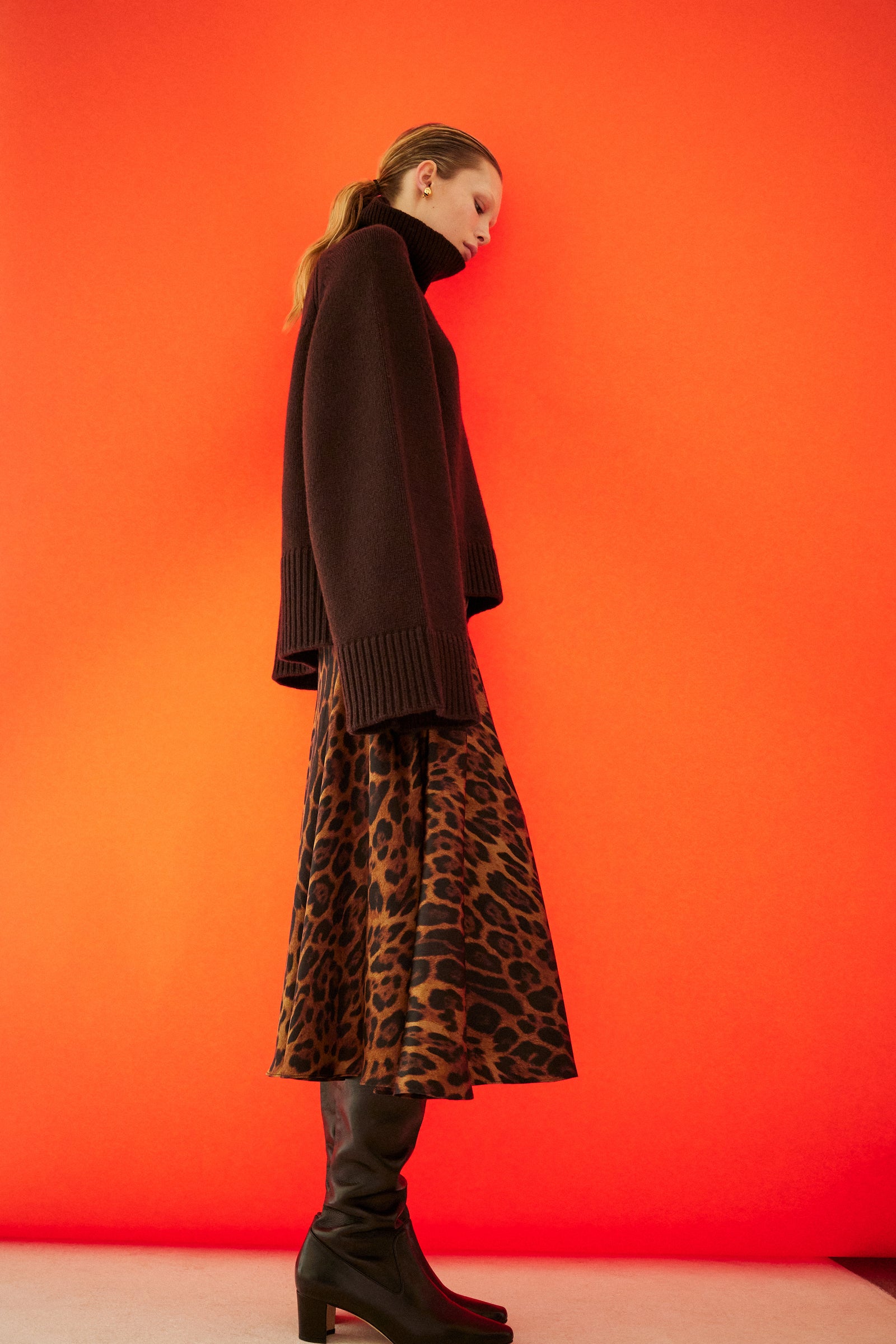 Fall 2025 - Model Image 18