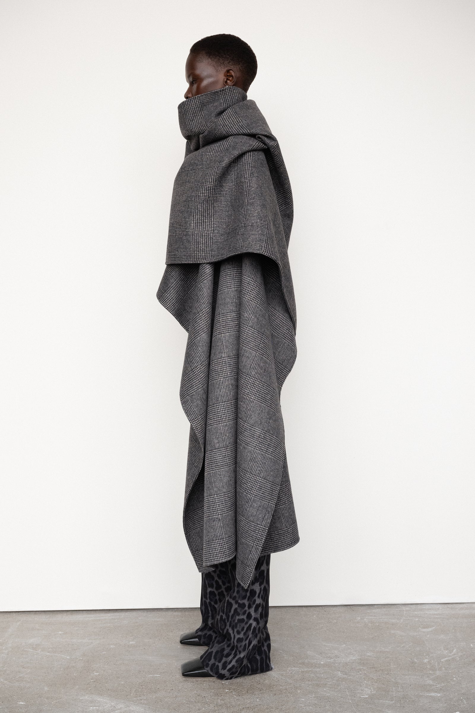 Fall 2025 - Model Image 9