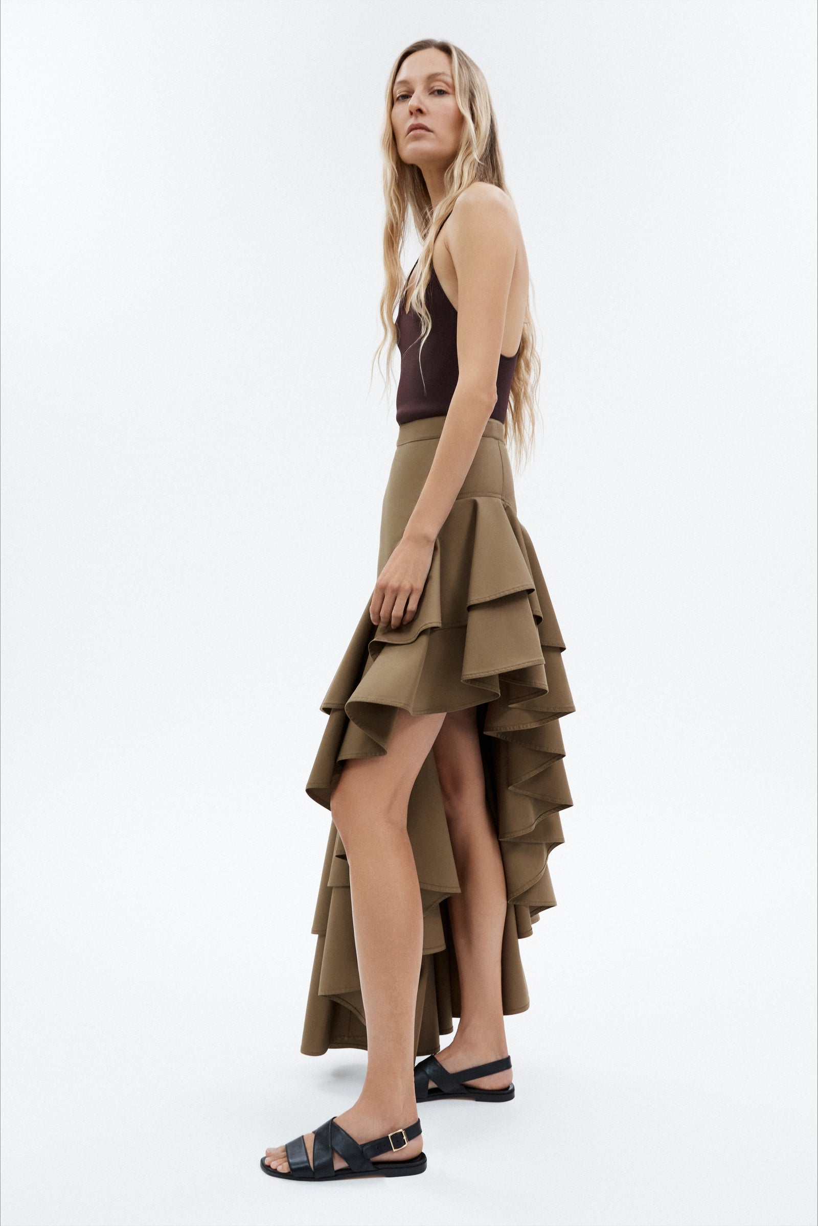 Pre-Fall 2025 - Model Image 3