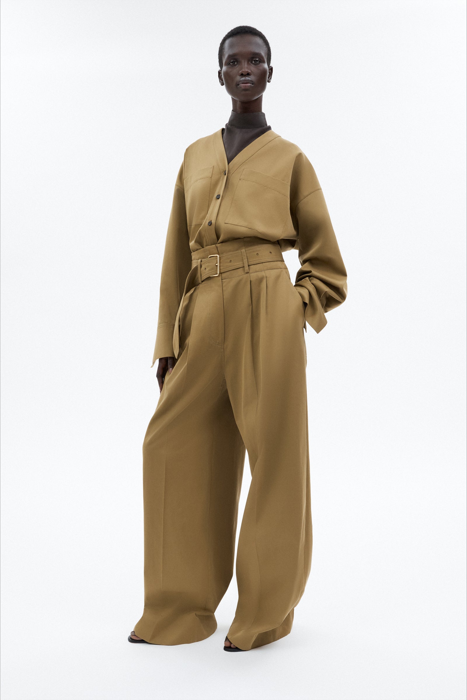 Pre-Fall 2025 - Model Image 4