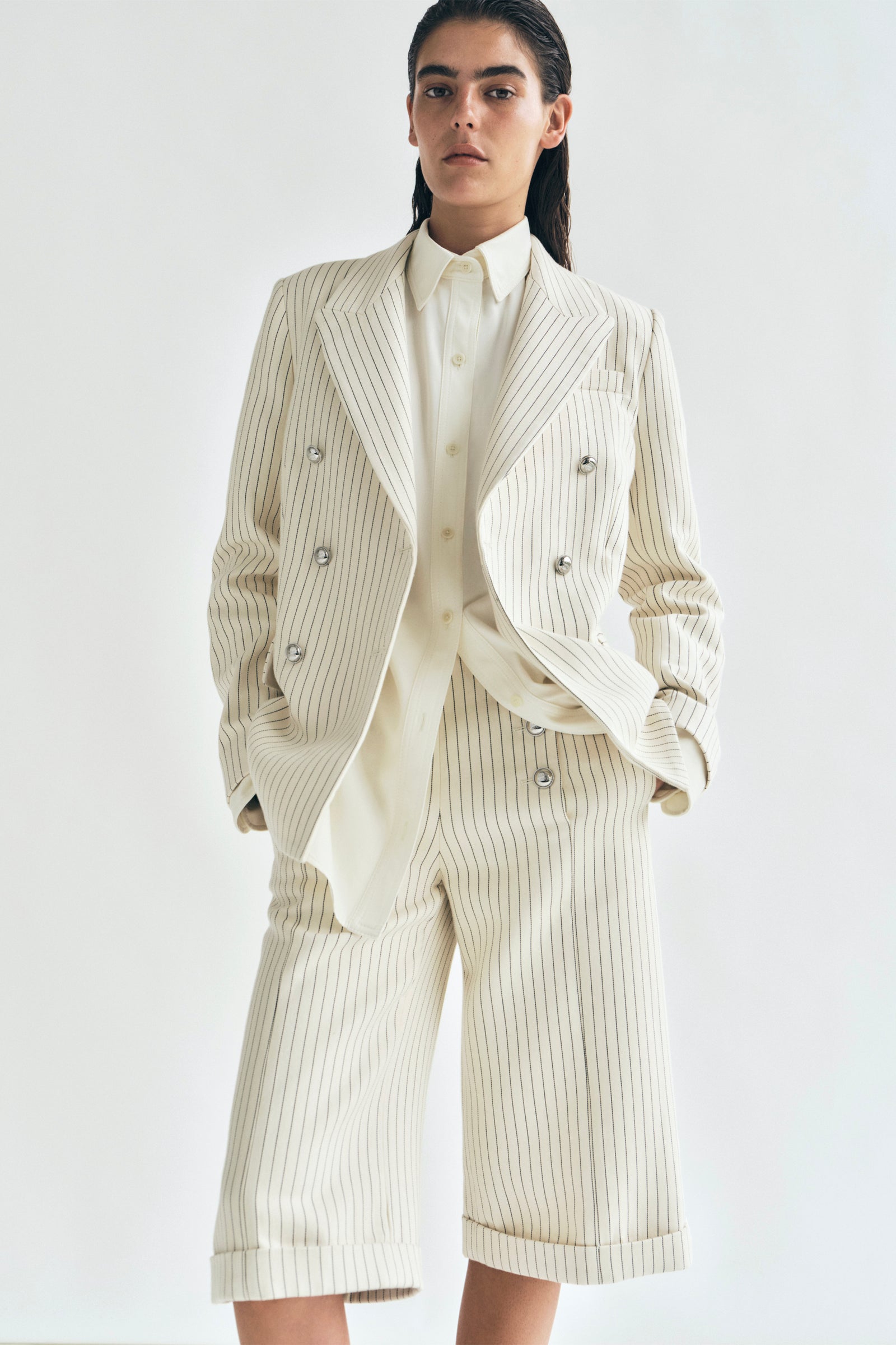 Spring 2025 - Model Image 18