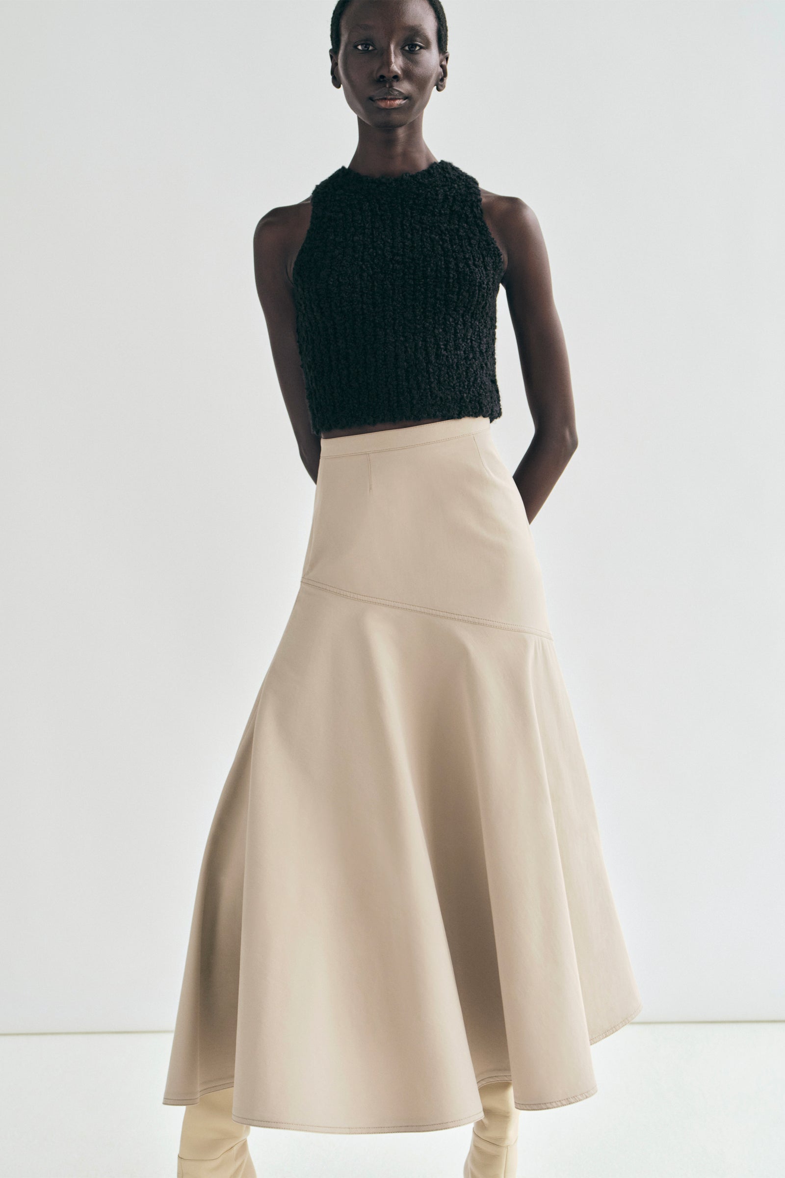 Spring 2025 - Model Image 2