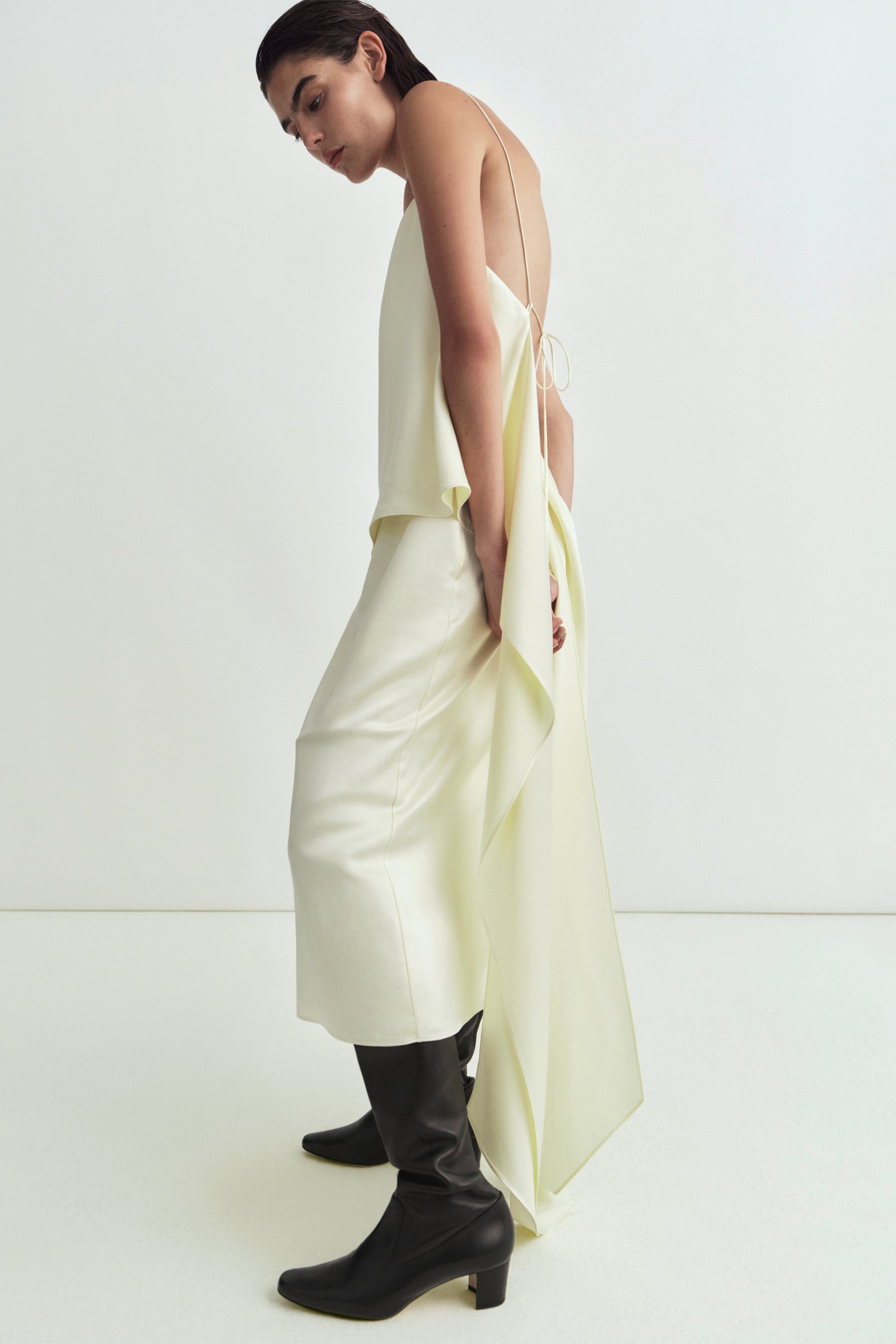 Spring 2025 - Model Image 34
