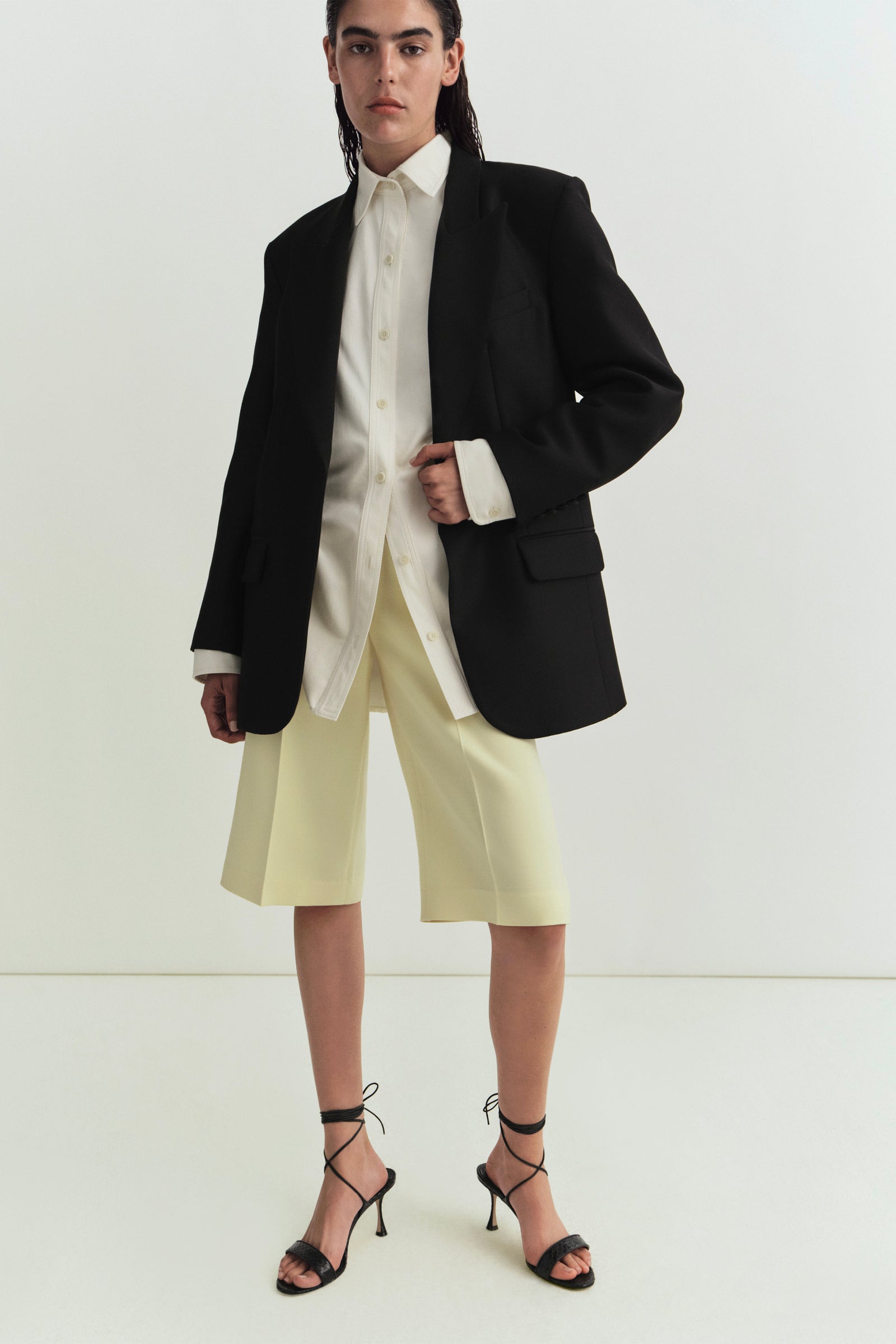 Spring 2025 - Model Image 36