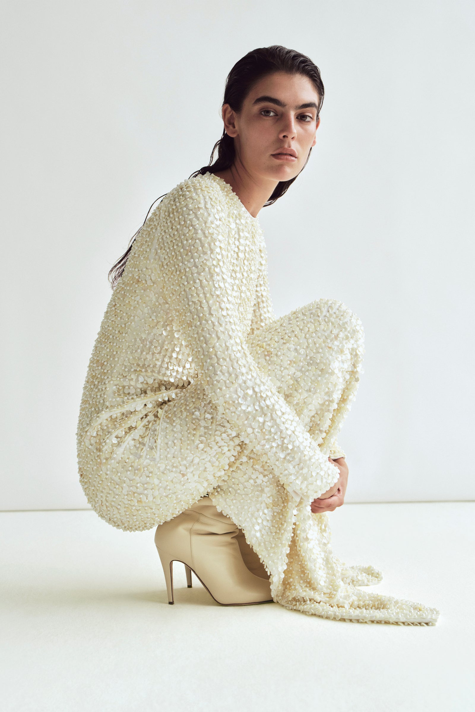Spring 2025 - Model Image 8